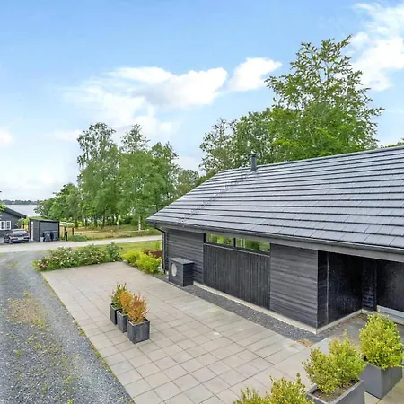 Luxury House With Activities For